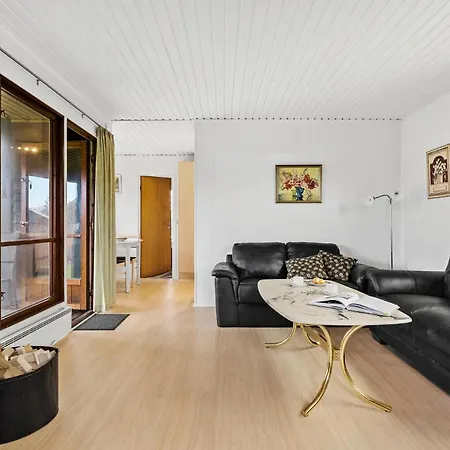 בית נופש Lovely In With Wifi סלאגלסה