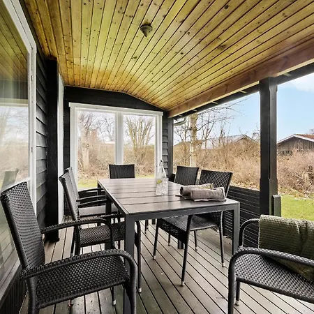 בית נופש Lovely In With Wifi *